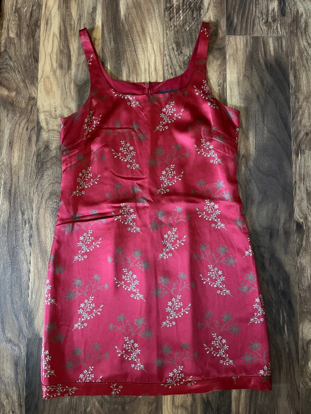 Like-New High-Quality Old-School Red Banana Republic Silk Dress, size 6